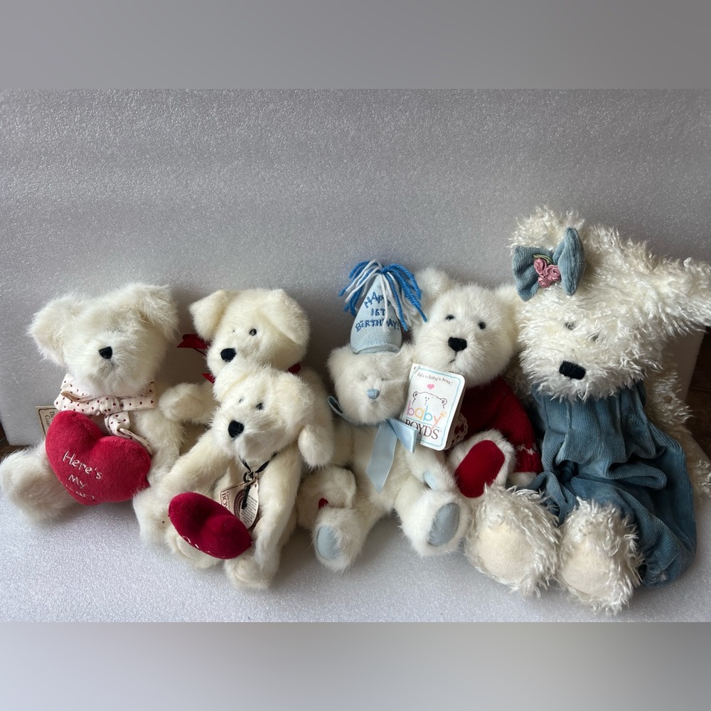 Boyd’s Bears lot of 6 white bears